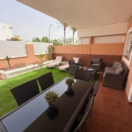 Calma House