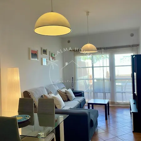 Calma House Apartmán *